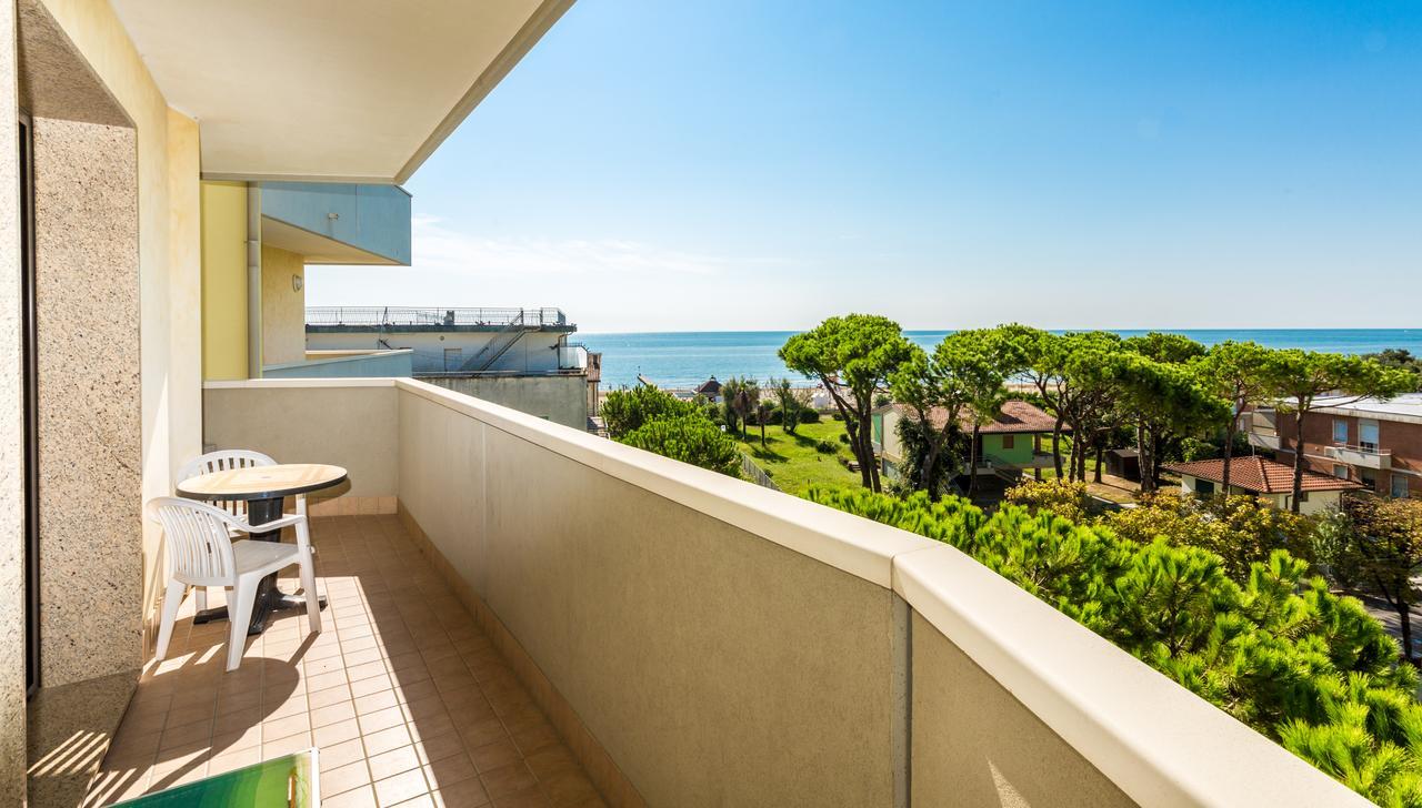Residence California Лидо ди Йезоло Екстериор снимка