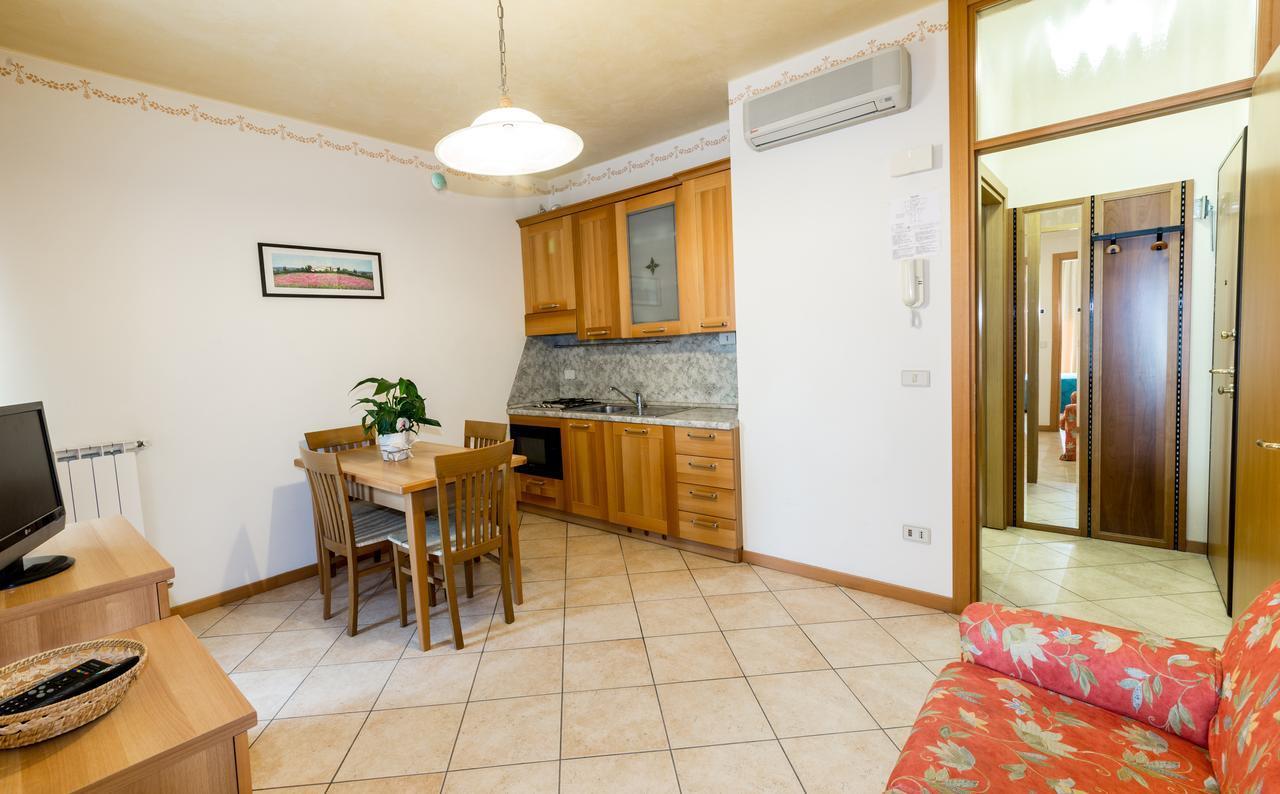 Residence California Лидо ди Йезоло Екстериор снимка